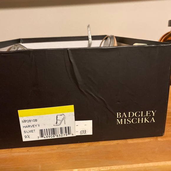Badgley Mischka Heels 👠 - Picture 6 of 7